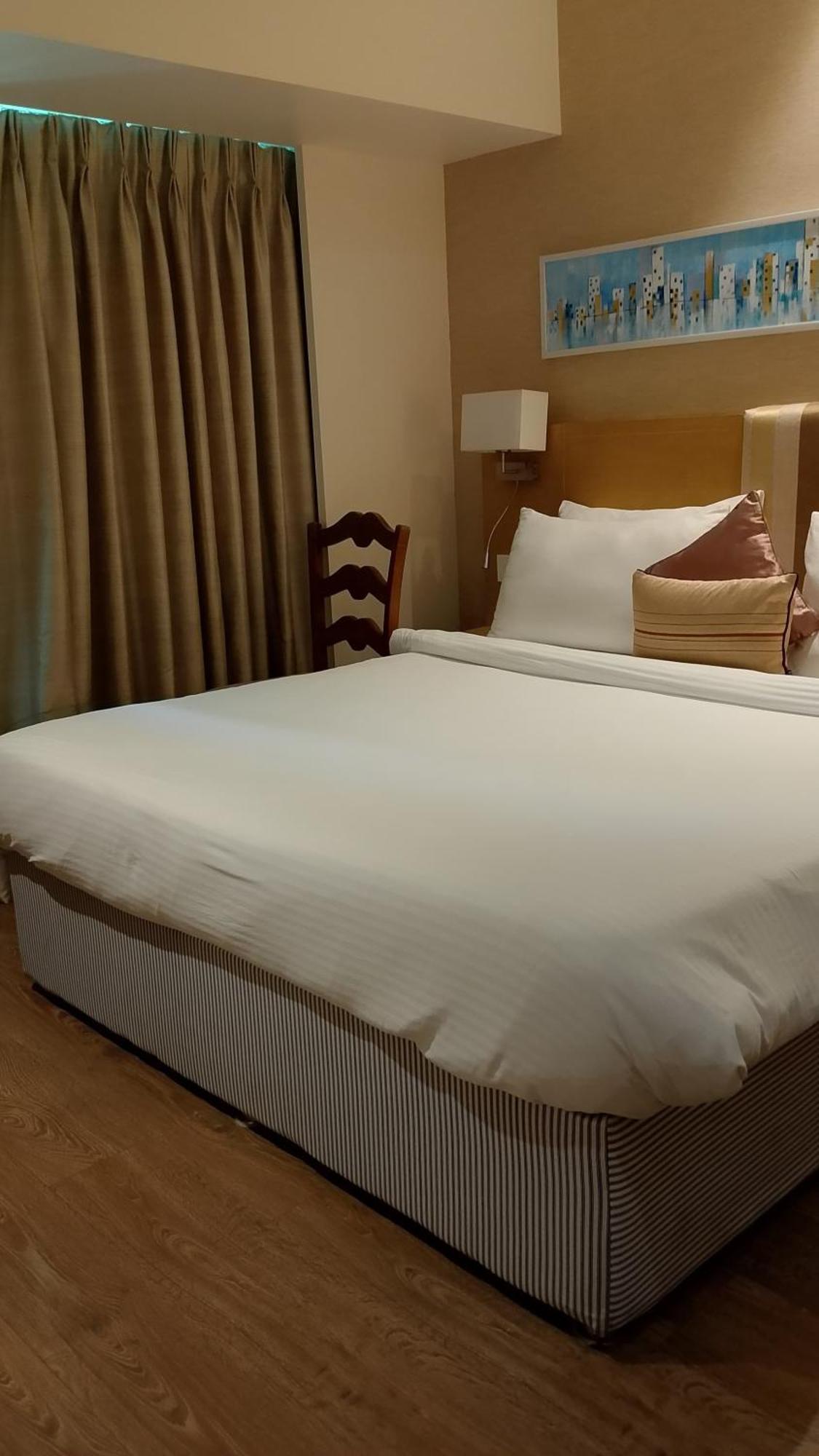 Sarovar Portico Rivera Ahmadabad Zewnętrze zdjęcie