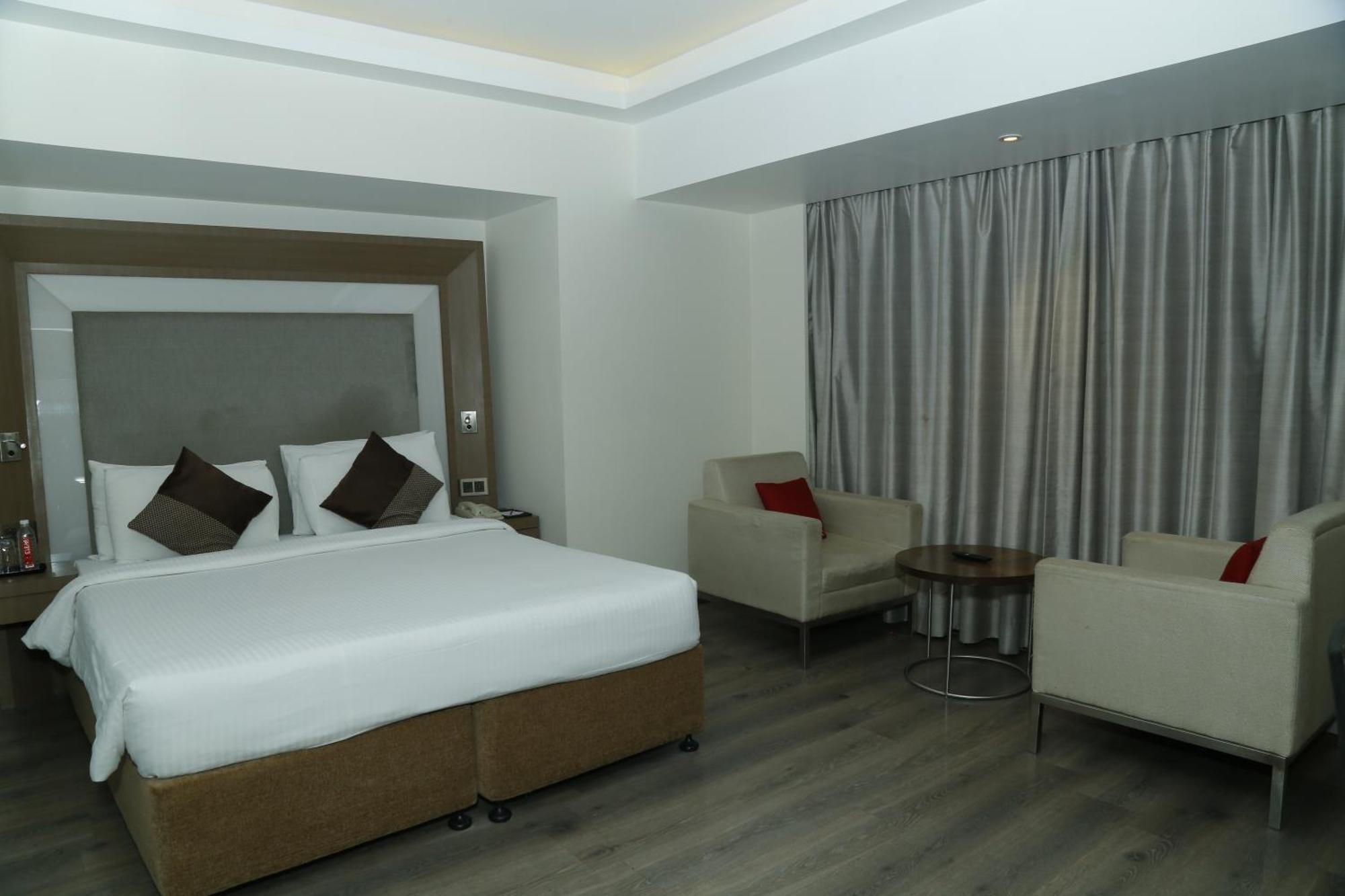 Sarovar Portico Rivera Ahmadabad Zewnętrze zdjęcie