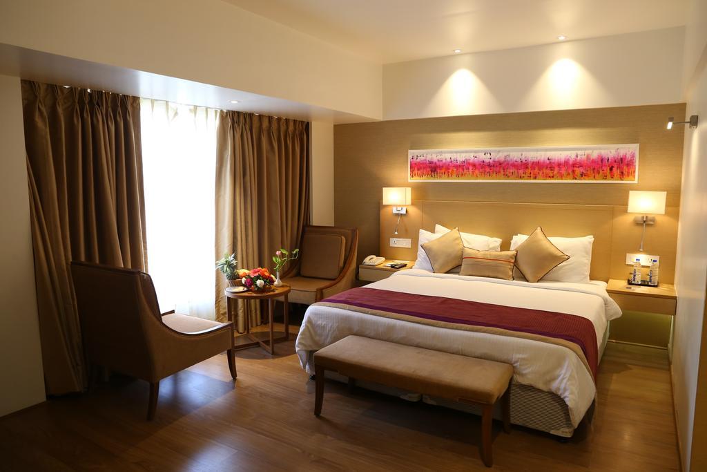 Sarovar Portico Rivera Ahmadabad Zewnętrze zdjęcie