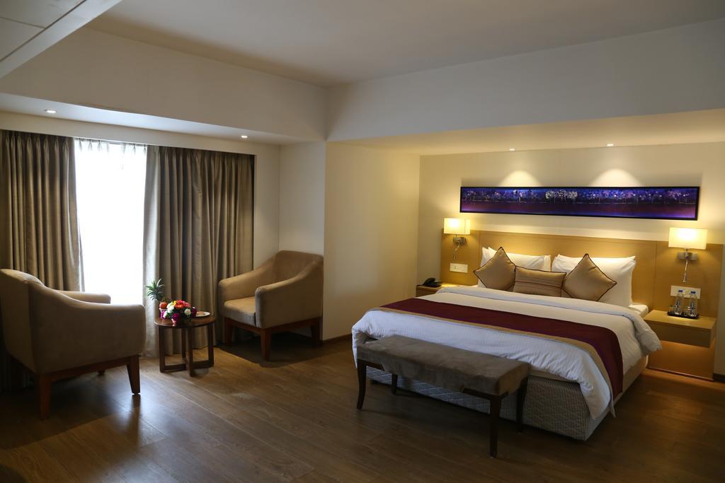 Sarovar Portico Rivera Ahmadabad Zewnętrze zdjęcie